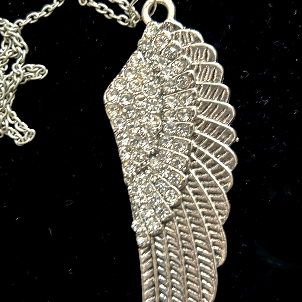 Rhinestone Angel Wing Necklace Silver Statement Glam Lobster Closure - Picture 3 of 6